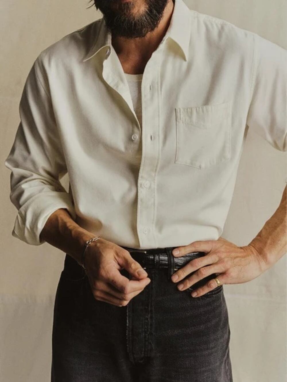 Buck Mason Draped Twill One Pocket Shirt in Natural Size Small Preowned